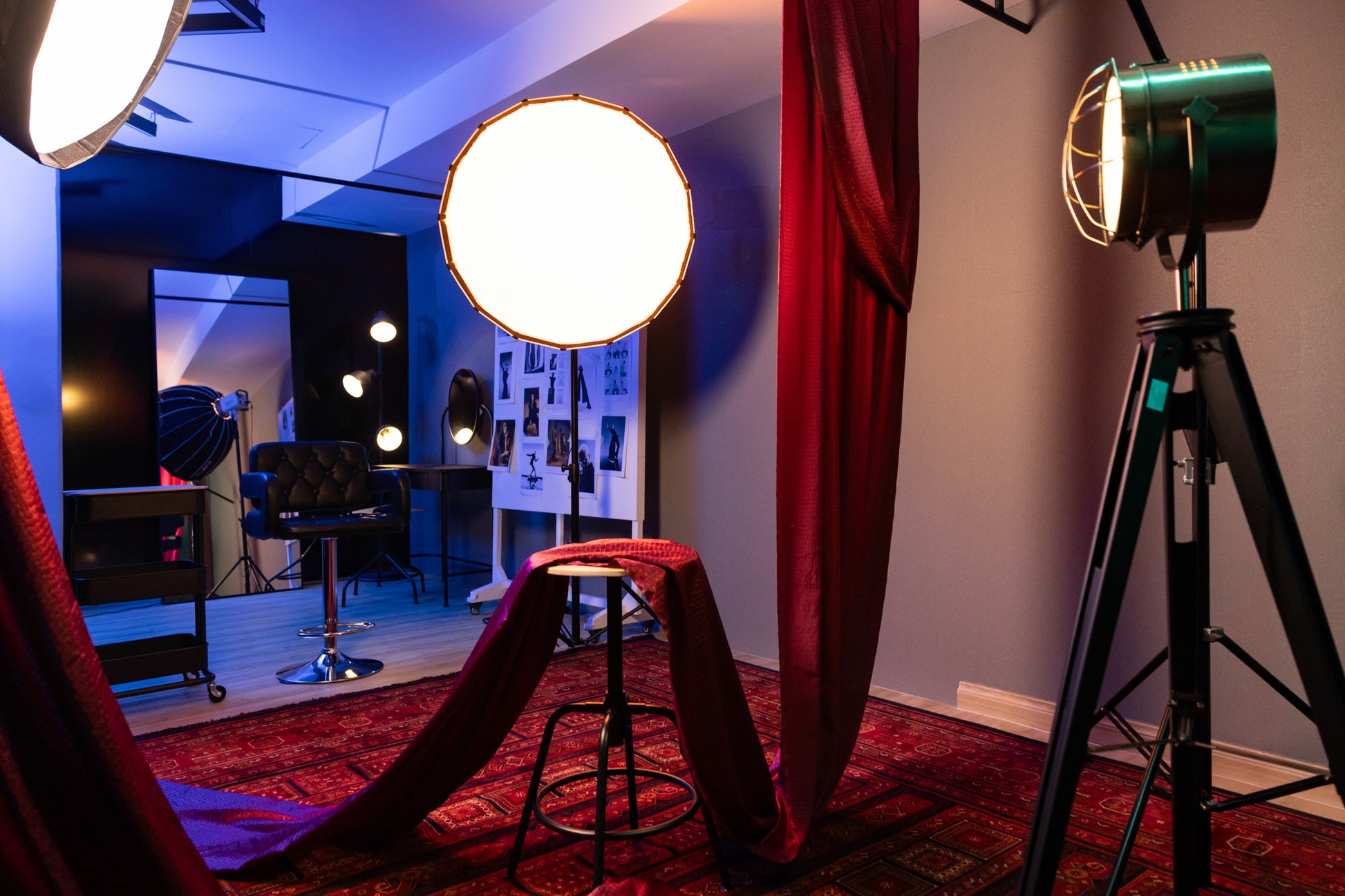 Studio B: Smart Multi-Color Backdrop Studio