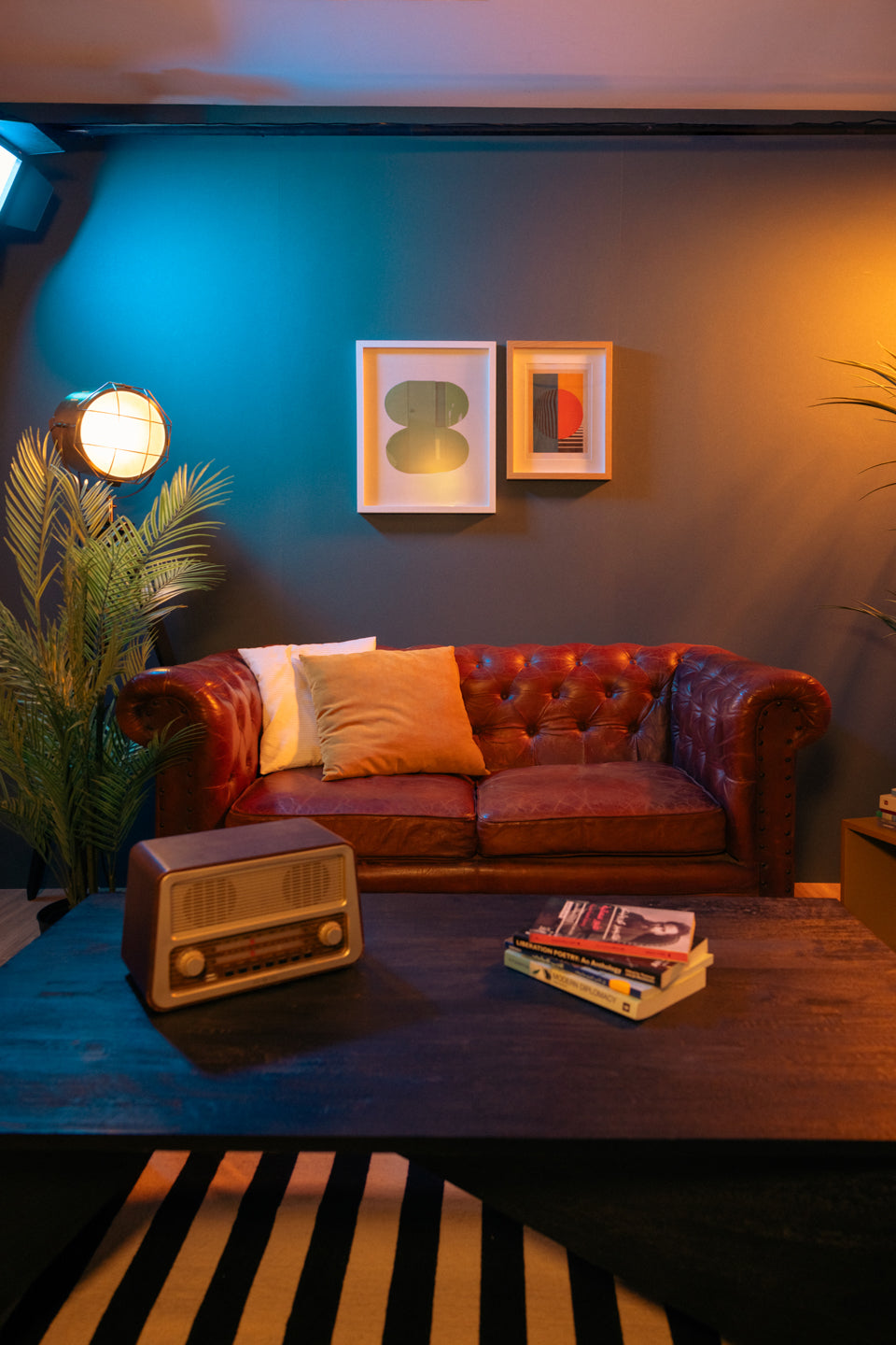 Studio D: The Cozy Room